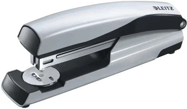Heftgerät bis 40 Bl. Leitz grau großes Heftgerät mit integriertem Entklammerer
